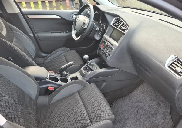 Citroen C4 cena 34500 przebieg: 156969, rok produkcji 2017 z Mieroszów małe 37